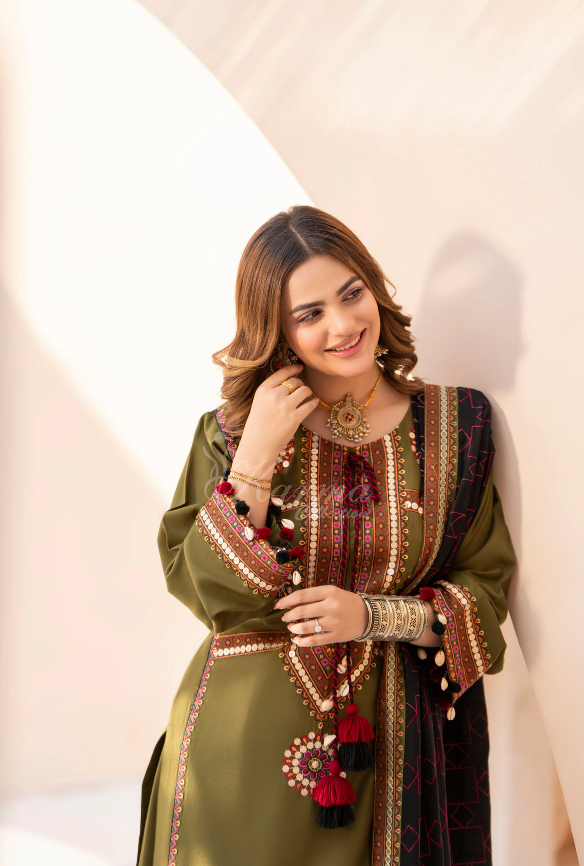 Winter Luxury 3 Piece Embroidered Mishaal Karma CollectionARMY GREEN SKU:KC-1538