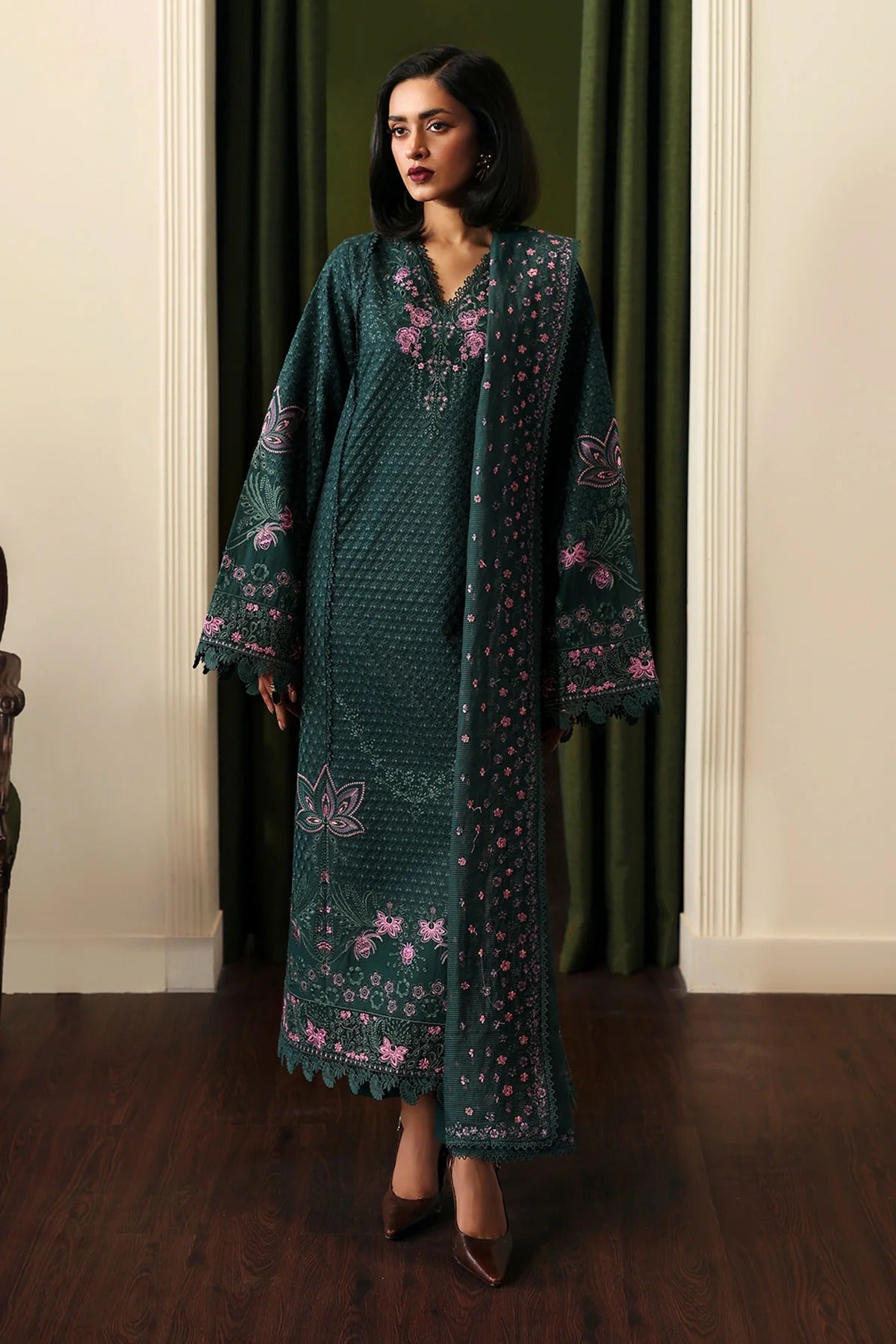 Afrozeh Aurun 9318-Aurun-Rhythm Luxury Pret '2025