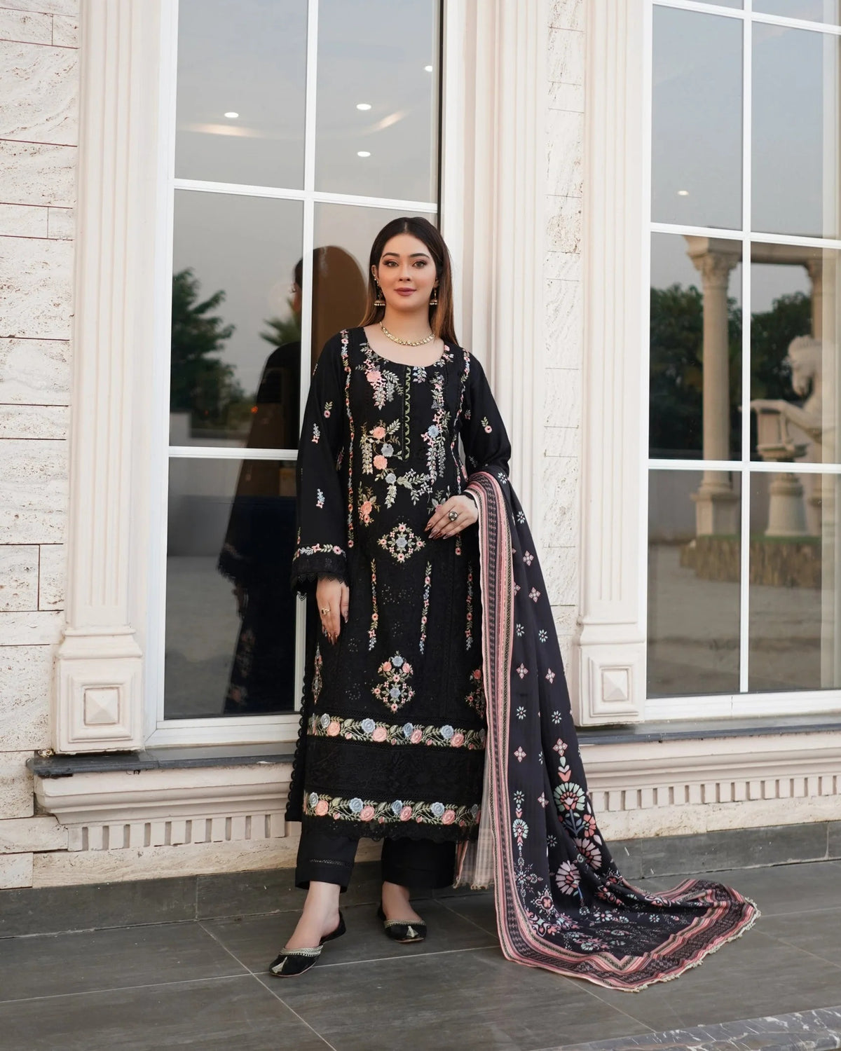 Munira Sitara Dhanak MSL 05 Black