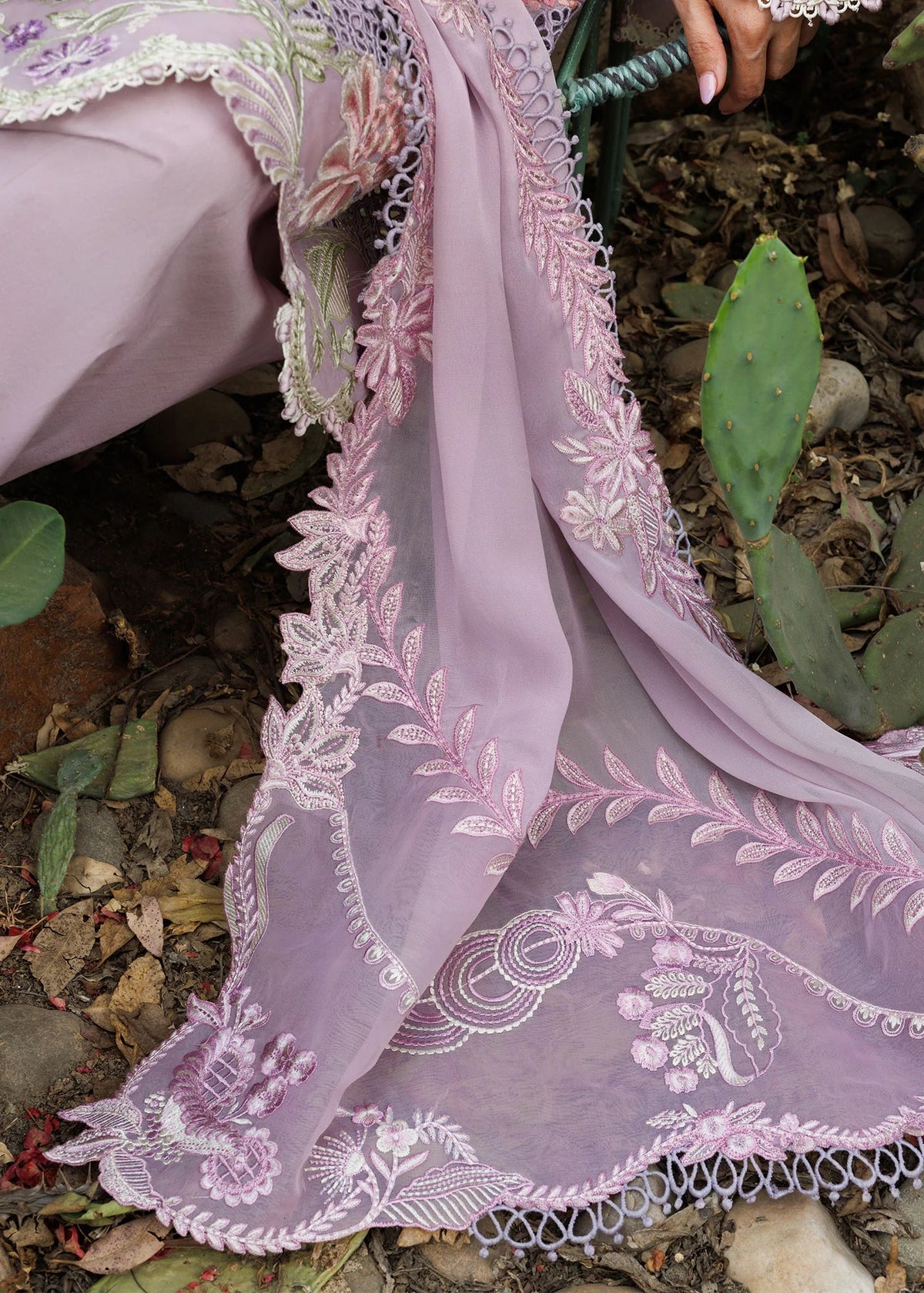 CRIMSON ONE TRUE LOVE - D6B STITCHED