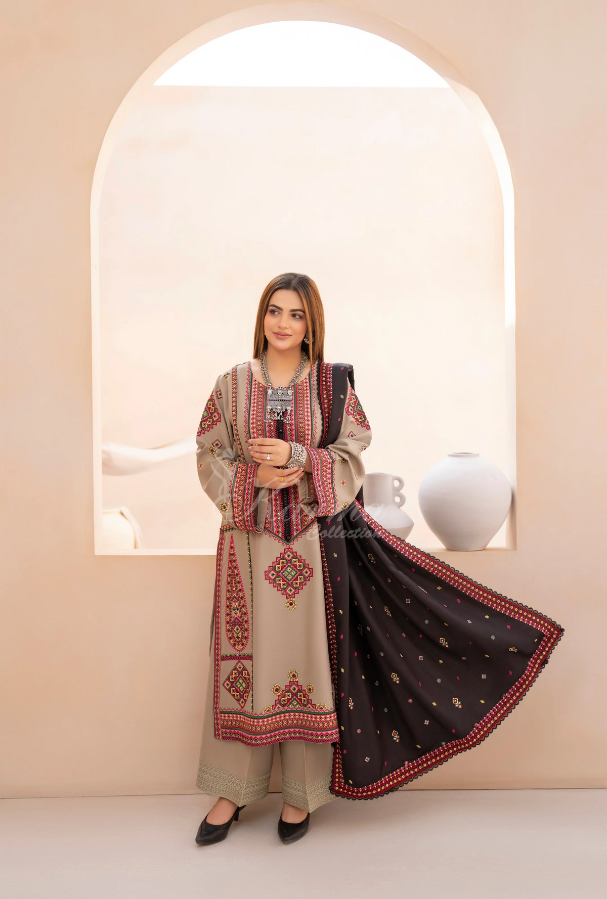 Winter Luxury 3 Piece Embroidered Mishaal Karma CollectionLIGHT OAT SKU:KC-1533