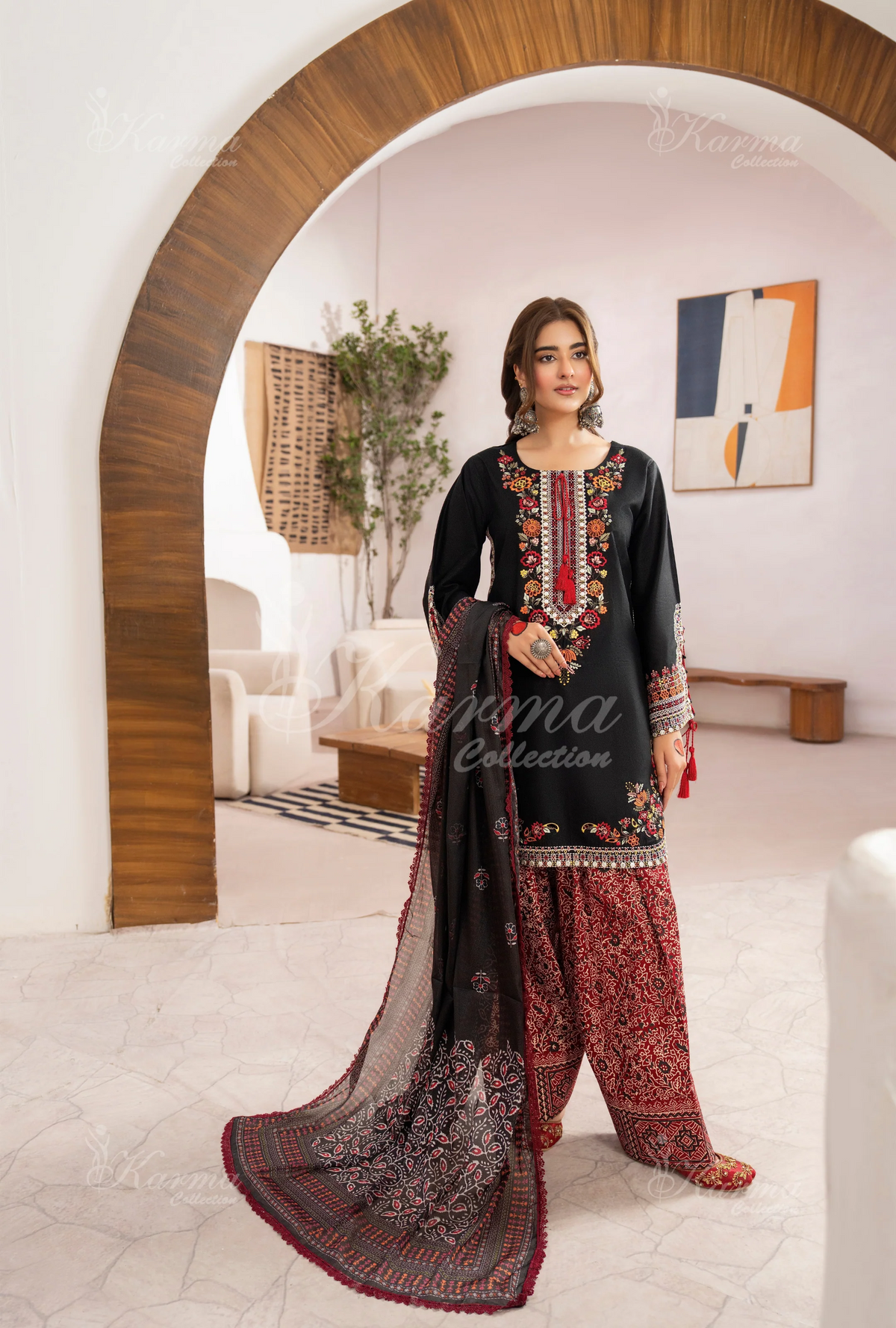 Farshi Shalwar with Embroidered Karma CollectionONYX NOIR SKU:KC-1479
