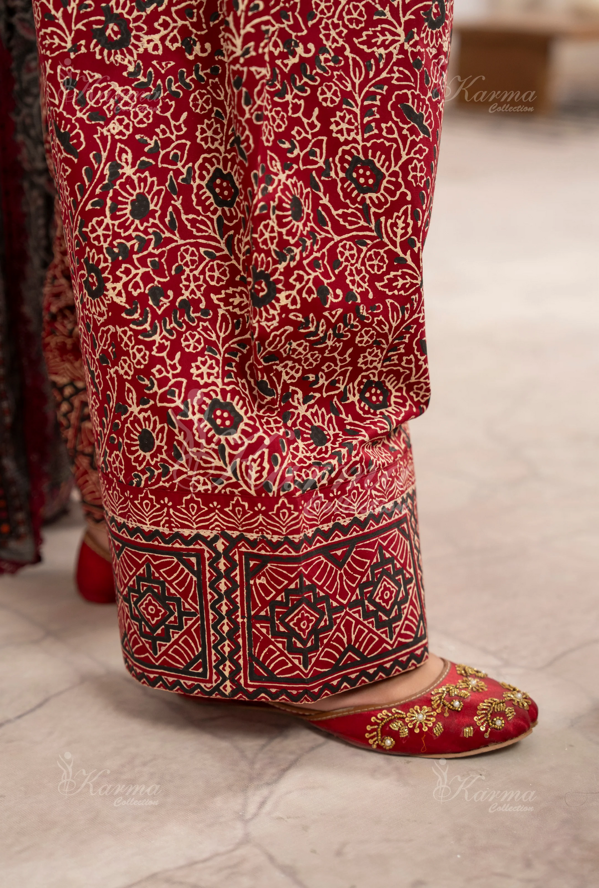 Farshi Shalwar with Embroidered Karma CollectionONYX NOIR SKU:KC-1479