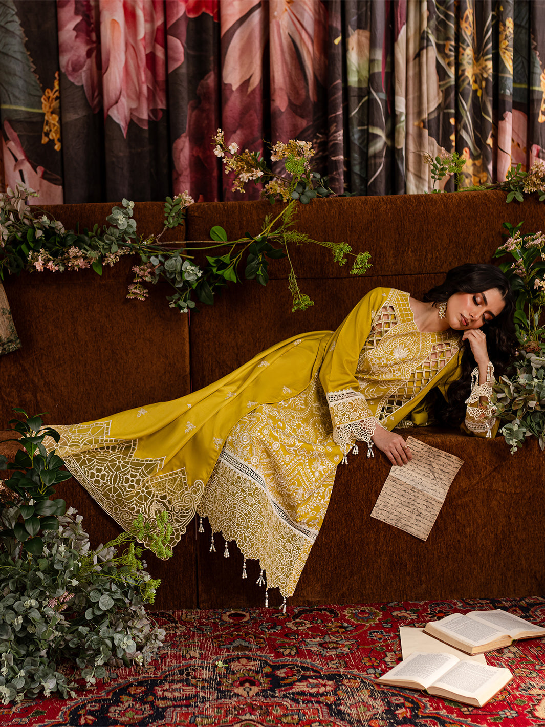 Veronica Luxury Karandi '24 CLARA| 3 PC KARANDI