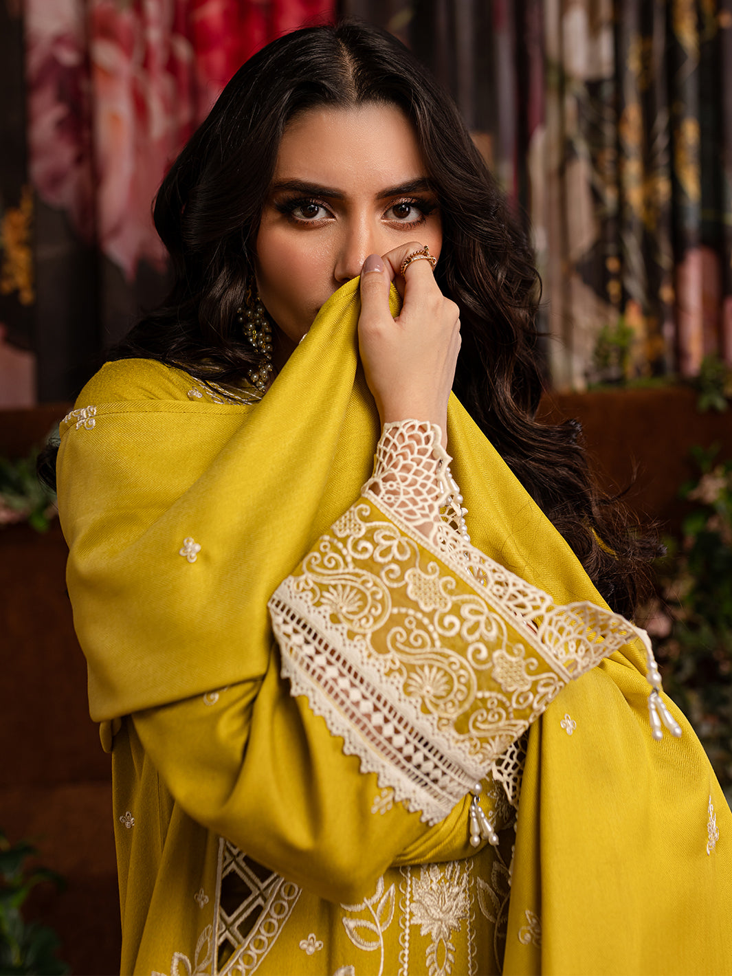 Veronica Luxury Karandi '24 CLARA| 3 PC KARANDI