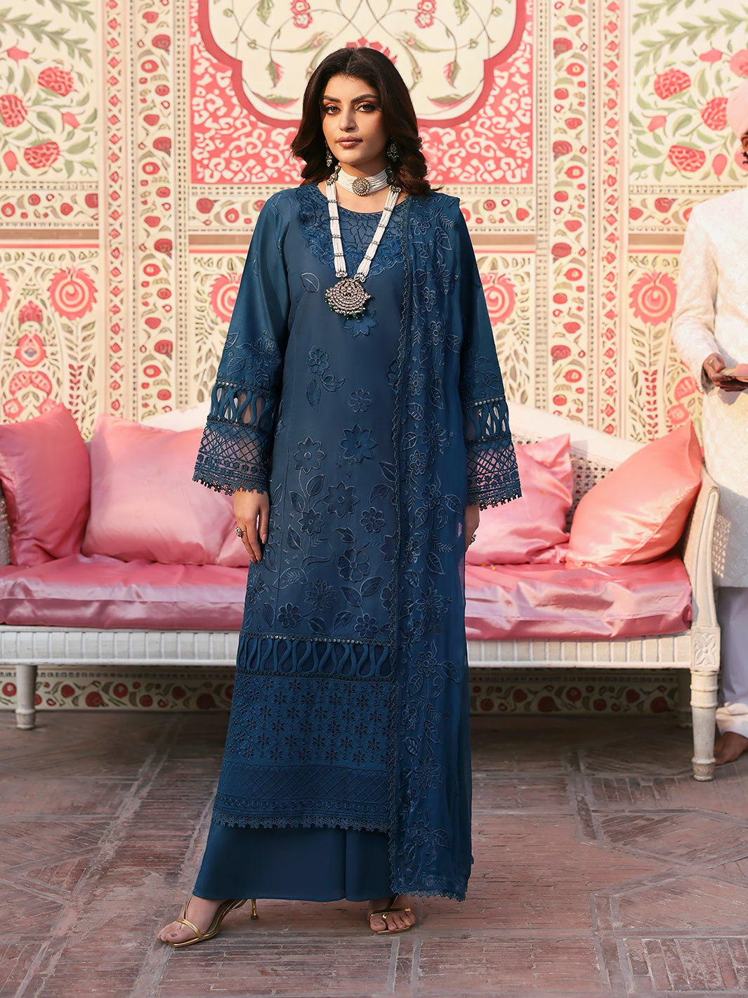 Husn e Jahan Luxury Lawn '25| Cyania | 3 PC Luxury Lawn
