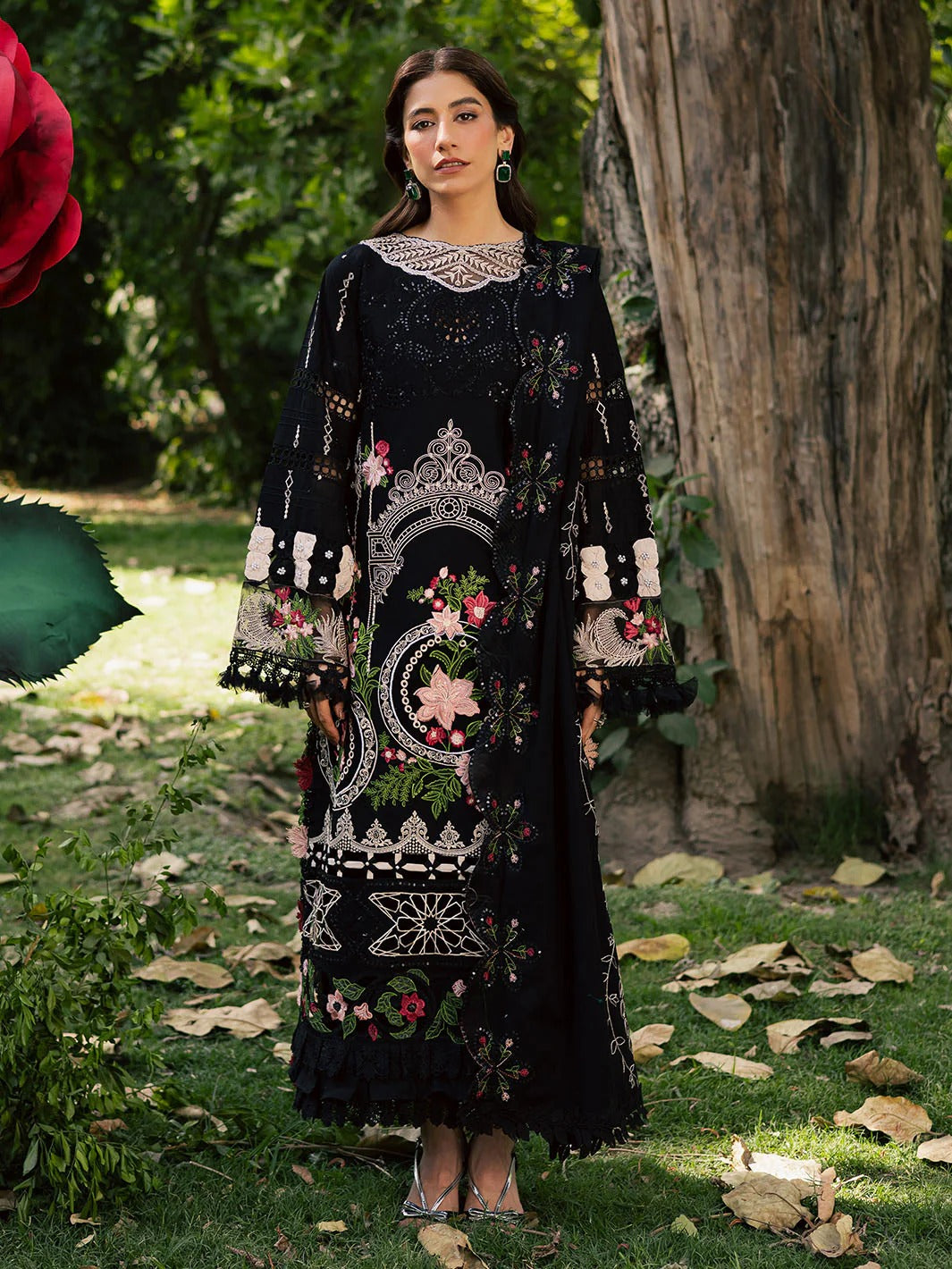 PARISHAY EID LAWN ET - 03 | 3 PC Luxury Lawn