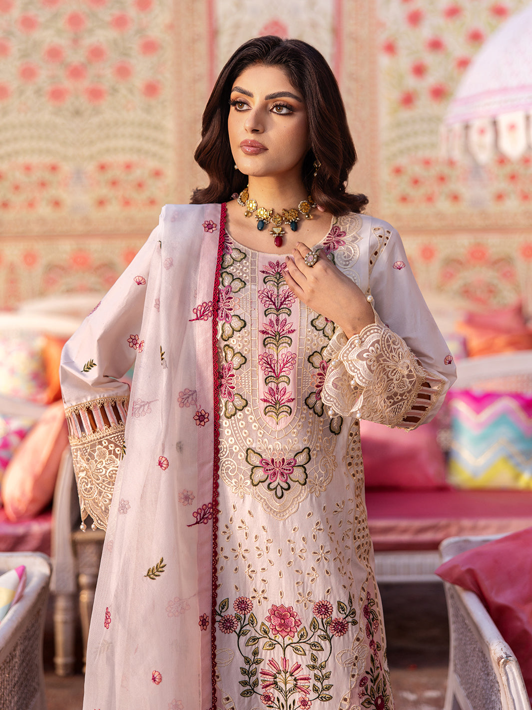 Husn e Jahan Luxury Lawn '25| Aaina | 3 PC Luxury Lawn