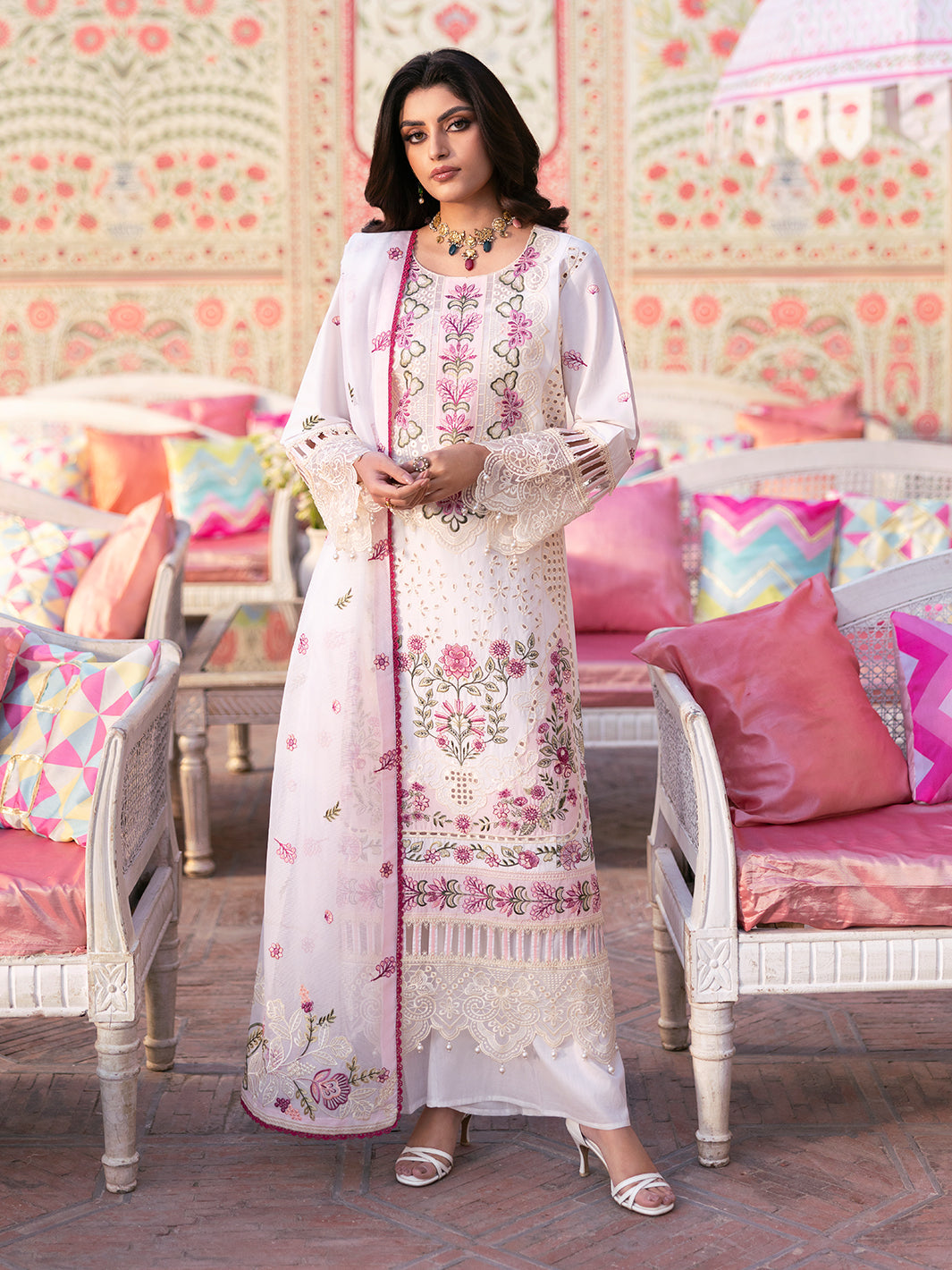 Husn e Jahan Luxury Lawn '25| Aaina | 3 PC Luxury Lawn