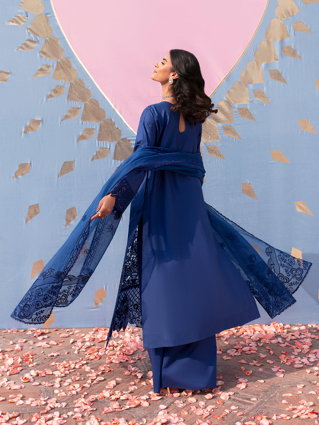 Husn e Jahan Luxury Lawn '25| Esme | 3 PC Luxury Lawn