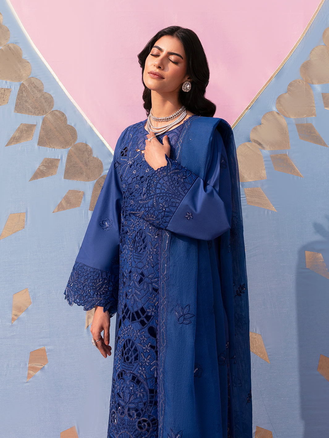 Husn e Jahan Luxury Lawn '25| Esme | 3 PC Luxury Lawn