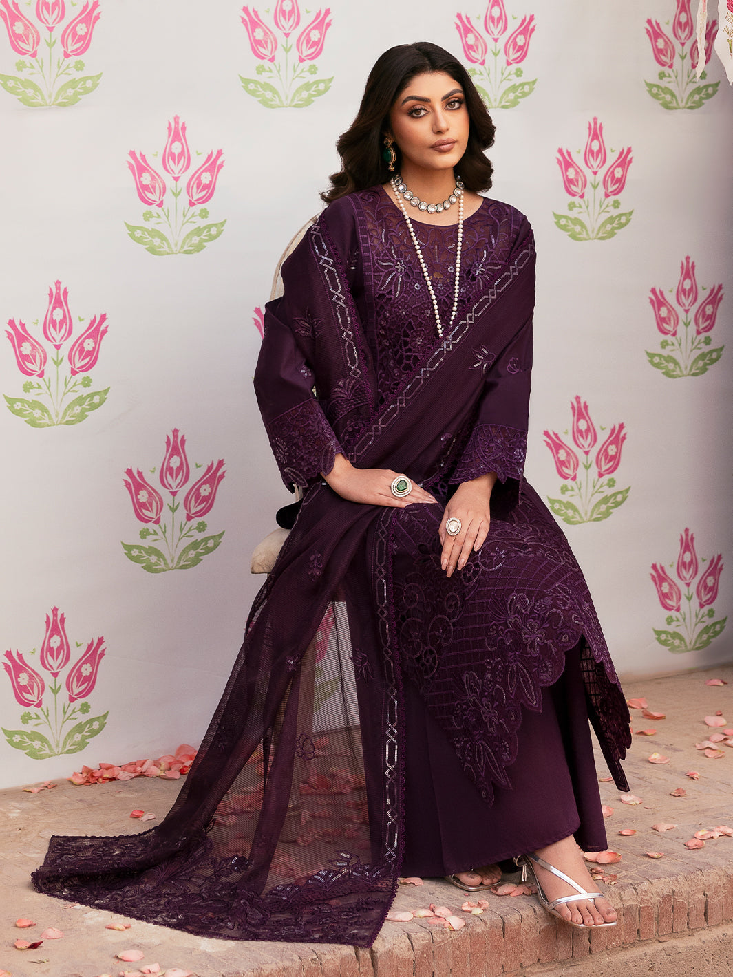 Husn e Jahan Luxury Lawn '25| Liana | 3 PC Luxury Lawn