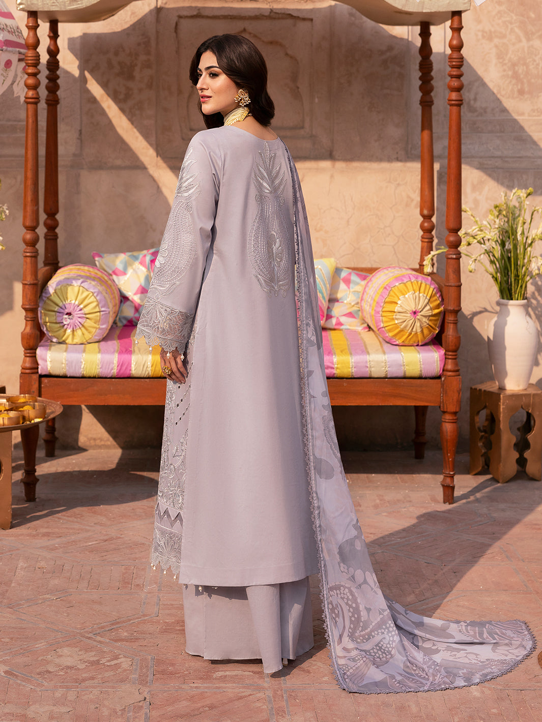 Husn e Jahan Luxury Lawn '25|Maeve | 3 PC Luxury Lawn
