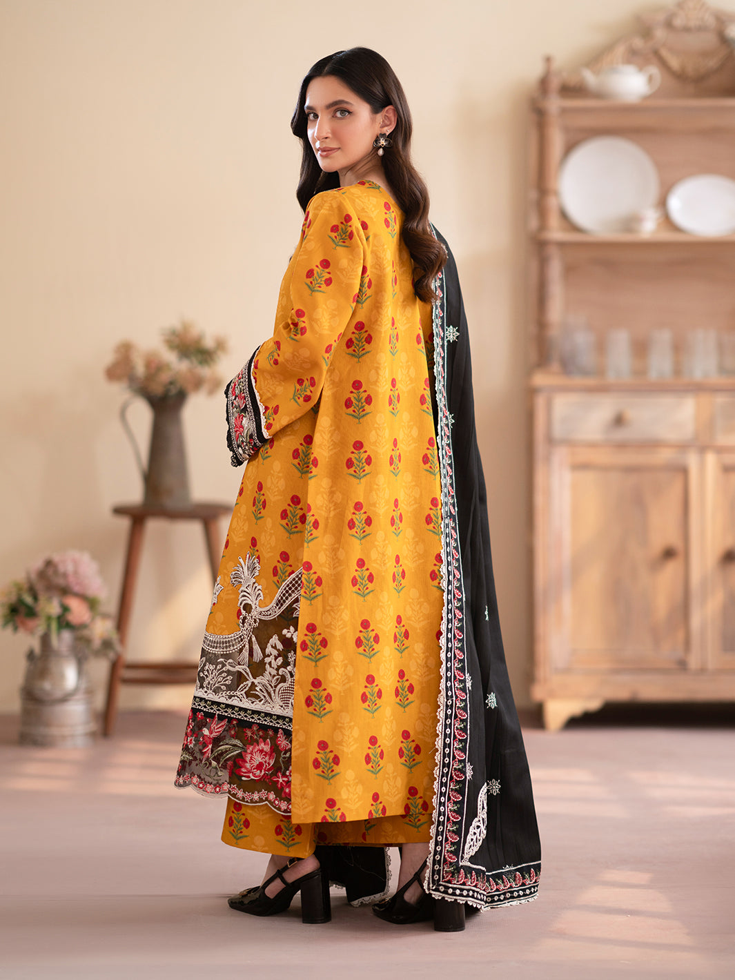 Leila By Mahnur Marigold | 3 PC Khaddar