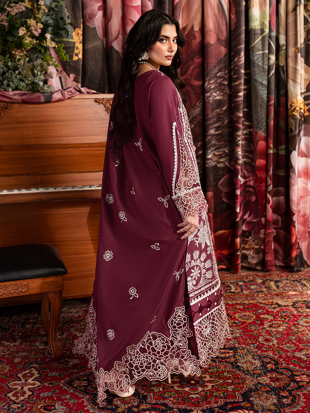 Veronica Luxury Karandi '24 ROSE| 3 PC KARANDI