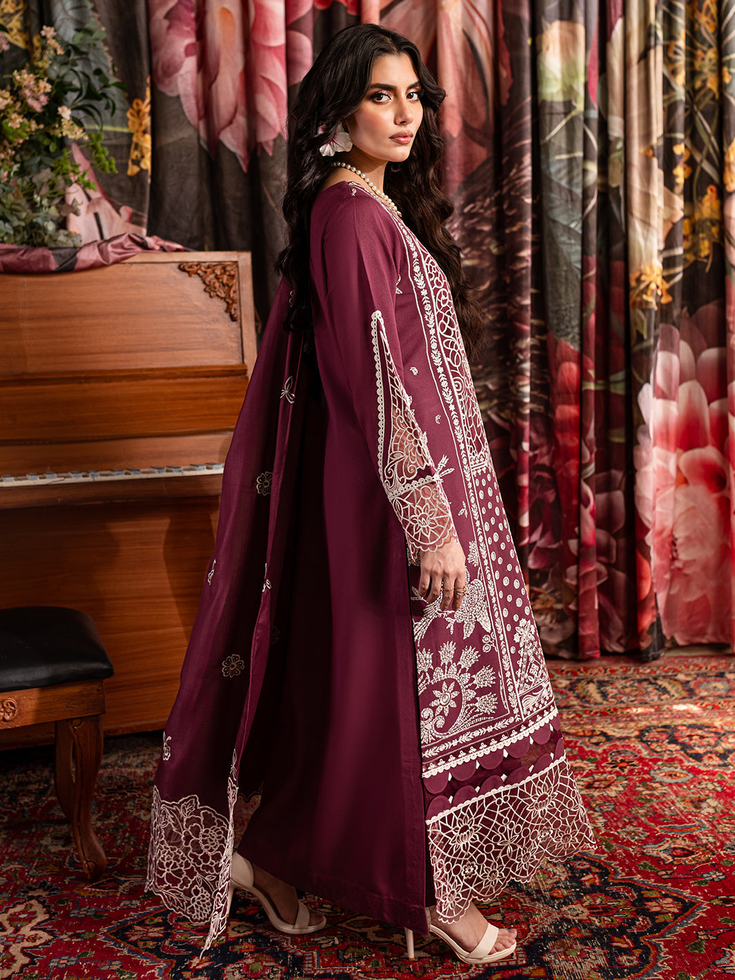 Veronica Luxury Karandi '24 ROSE| 3 PC KARANDI