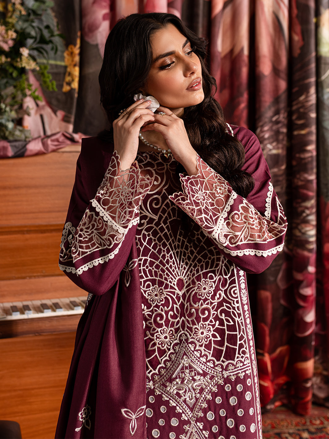 Veronica Luxury Karandi '24 ROSE| 3 PC KARANDI