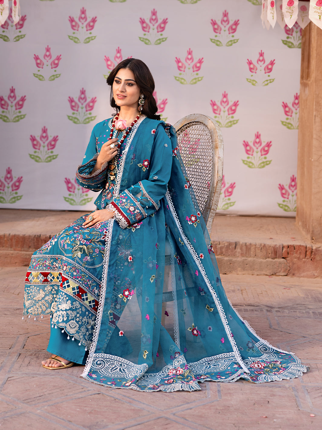 Husn e Jahan Luxury Lawn '25|