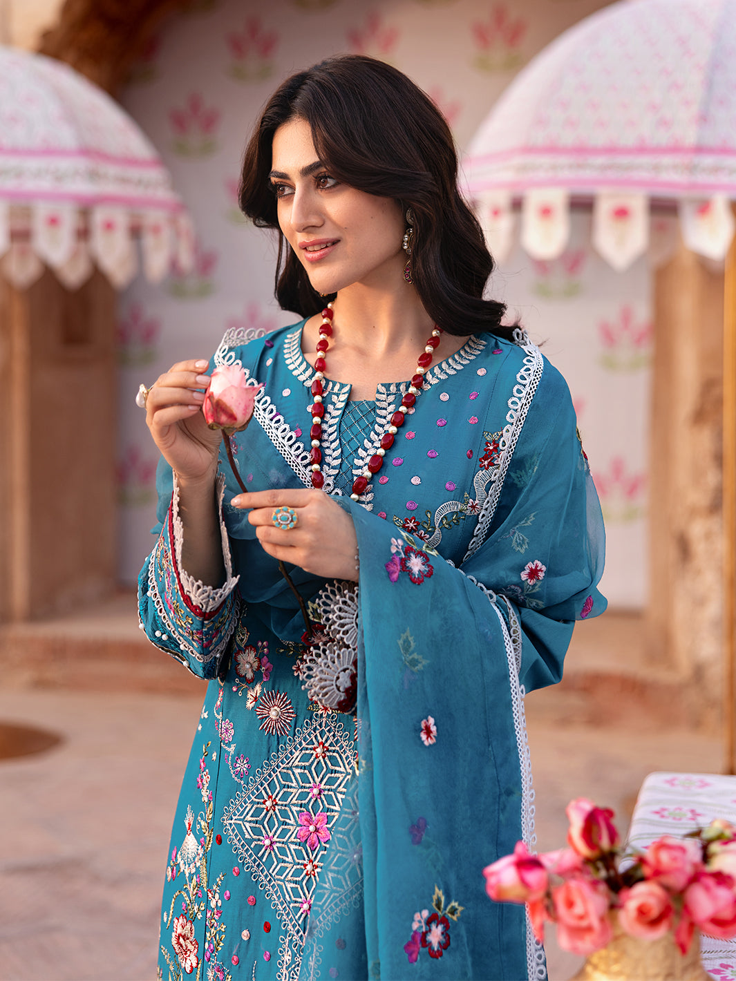 Husn e Jahan Luxury Lawn '25|