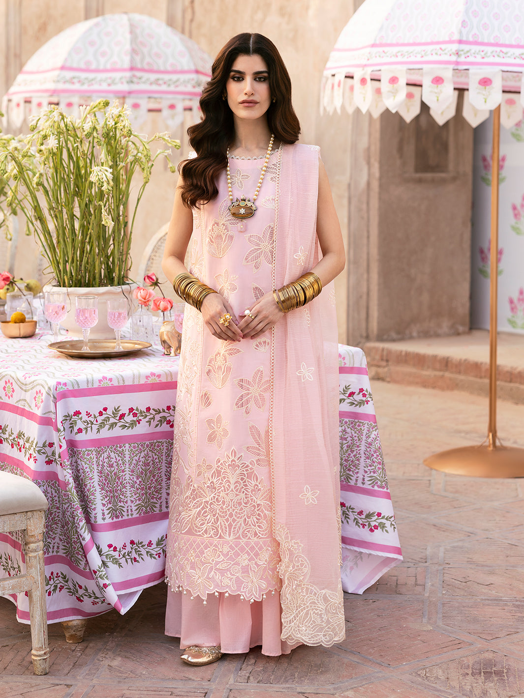 Husn e Jahan Luxury Lawn '25| Rheaa | 3 PC Luxury Lawn