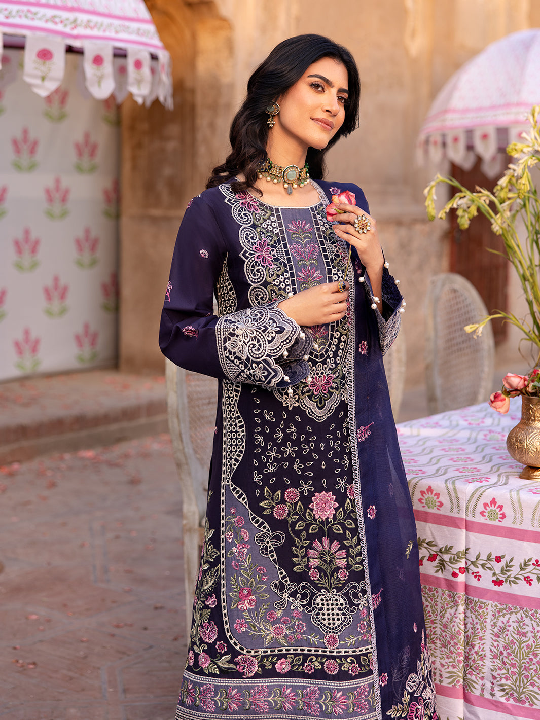 Husn e Jahan Luxury Lawn '25| Serina | 3 PC Luxury Lawn