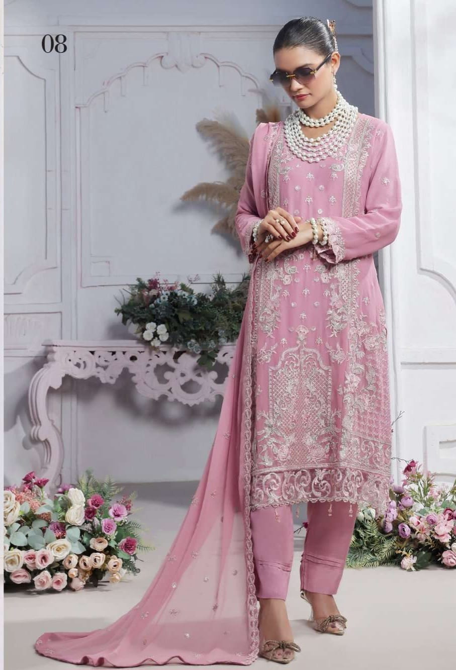 𝐑𝐞𝐝𝐞𝐟𝐢𝐧𝐞 𝐞𝐥𝐞𝐠𝐚𝐧𝐜𝐞 𝐰𝐢𝐭𝐡 𝐨𝐮𝐫 𝐋𝐮𝐱𝐮𝐫𝐢𝐨𝐮𝐬 𝟑-𝐏𝐢𝐞𝐜𝐞 𝐄𝐦𝐛𝐫𝐨𝐢𝐝𝐞𝐫𝐞𝐝 𝐅𝐥𝐨𝐫𝐮𝐦 𝐂𝐡𝐢𝐟𝐟𝐨𝐧 𝐂𝐨𝐥𝐥𝐞𝐜𝐭𝐢𝐨𝐧