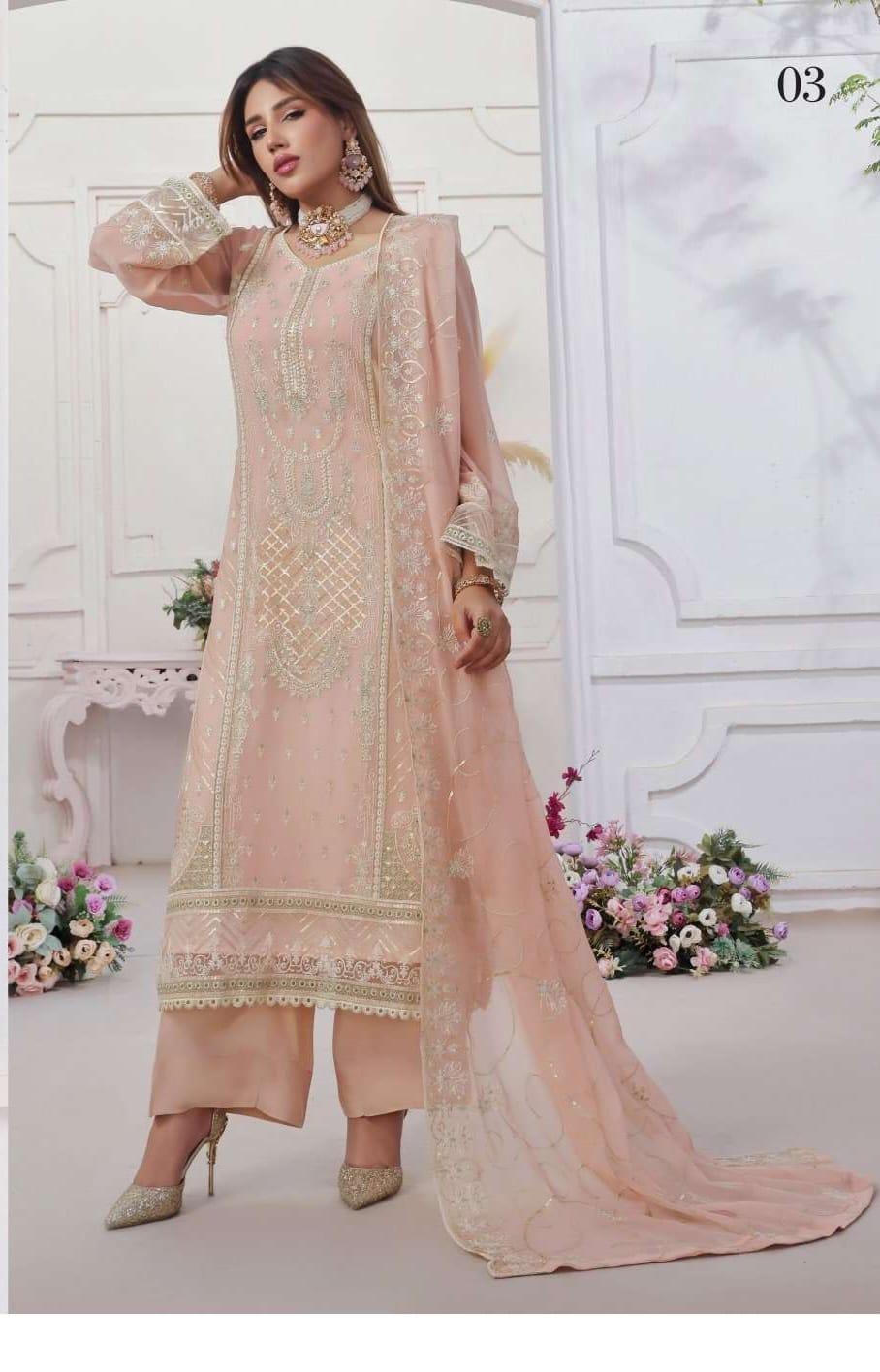 𝐑𝐞𝐝𝐞𝐟𝐢𝐧𝐞 𝐞𝐥𝐞𝐠𝐚𝐧𝐜𝐞 𝐰𝐢𝐭𝐡 𝐨𝐮𝐫 𝐋𝐮𝐱𝐮𝐫𝐢𝐨𝐮𝐬 𝟑-𝐏𝐢𝐞𝐜𝐞 𝐄𝐦𝐛𝐫𝐨𝐢𝐝𝐞𝐫𝐞𝐝 𝐅𝐥𝐨𝐫𝐮𝐦 𝐂𝐡𝐢𝐟𝐟𝐨𝐧 𝐂𝐨𝐥𝐥𝐞𝐜𝐭𝐢𝐨𝐧