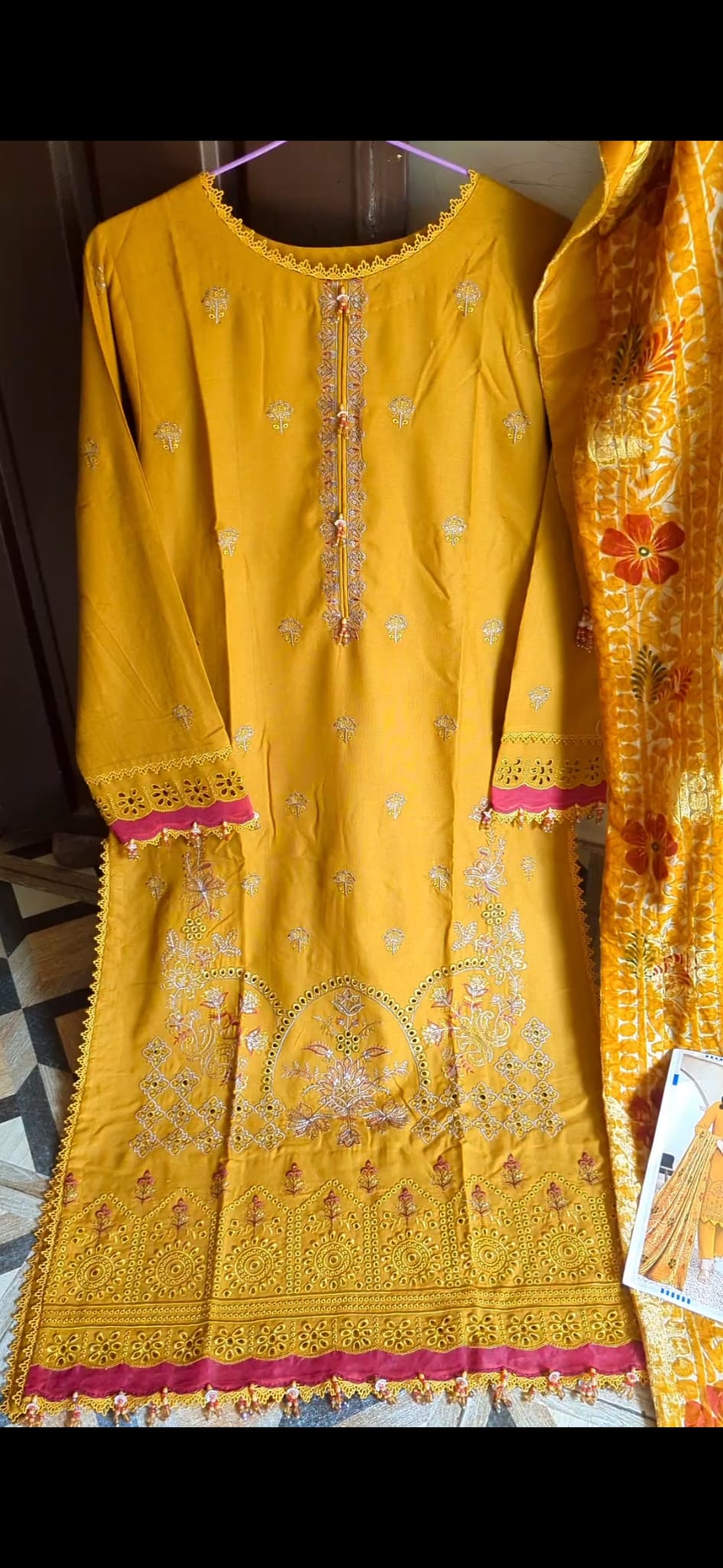 Winter Collection Dhanak Stitch 3Pc Suite with Palachi shawl