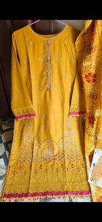 Winter Collection Dhanak Stitch 3Pc Suite with Palachi shawl