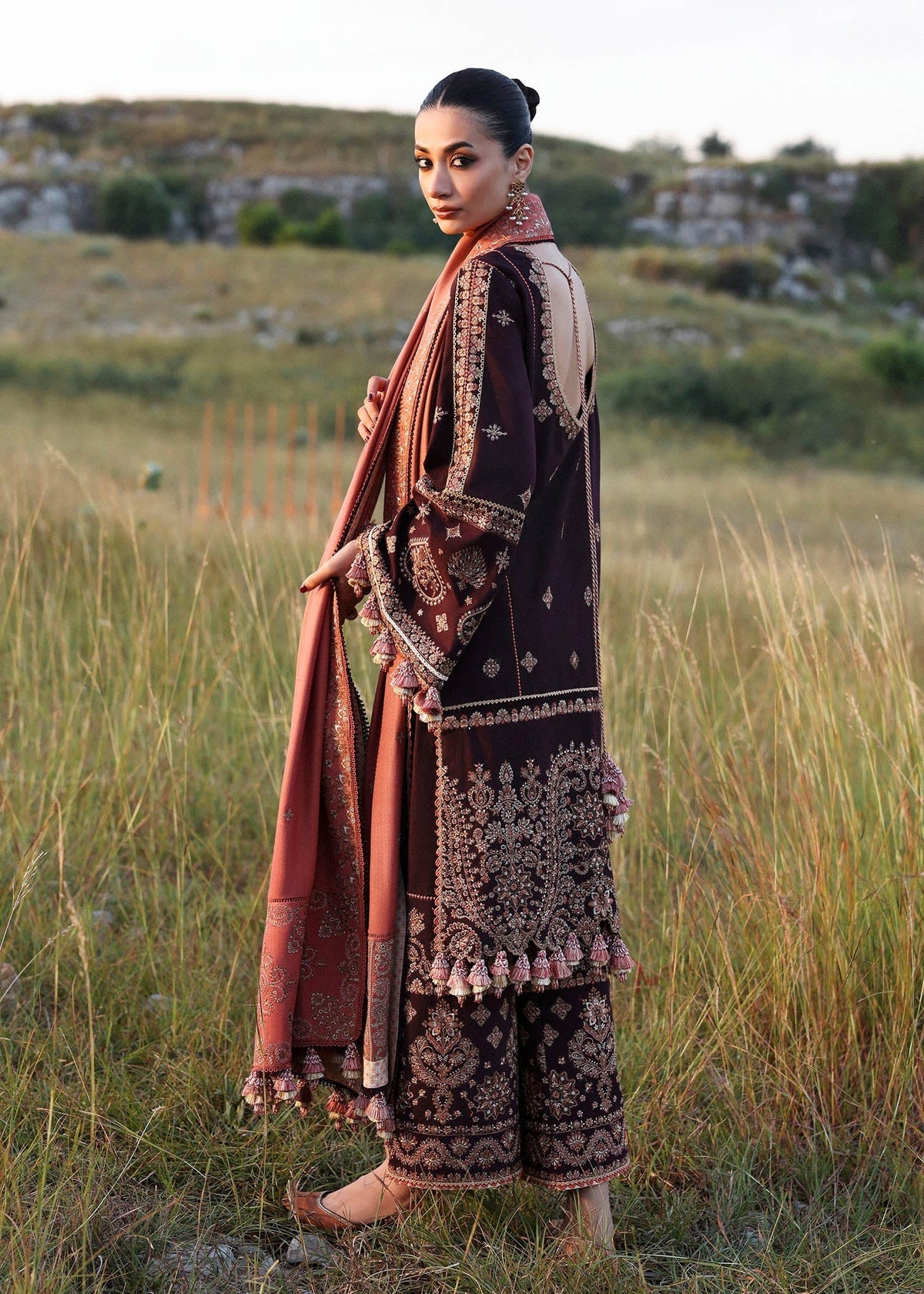 Hussain Rehar Nazneen khaddar Stitched